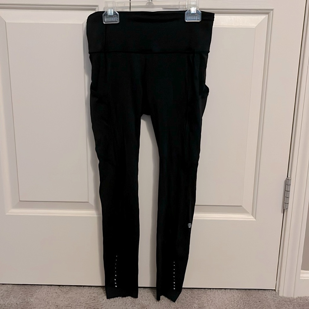 Lululemon Fast and Free High Rise Tight 25” 7/8 Size 6